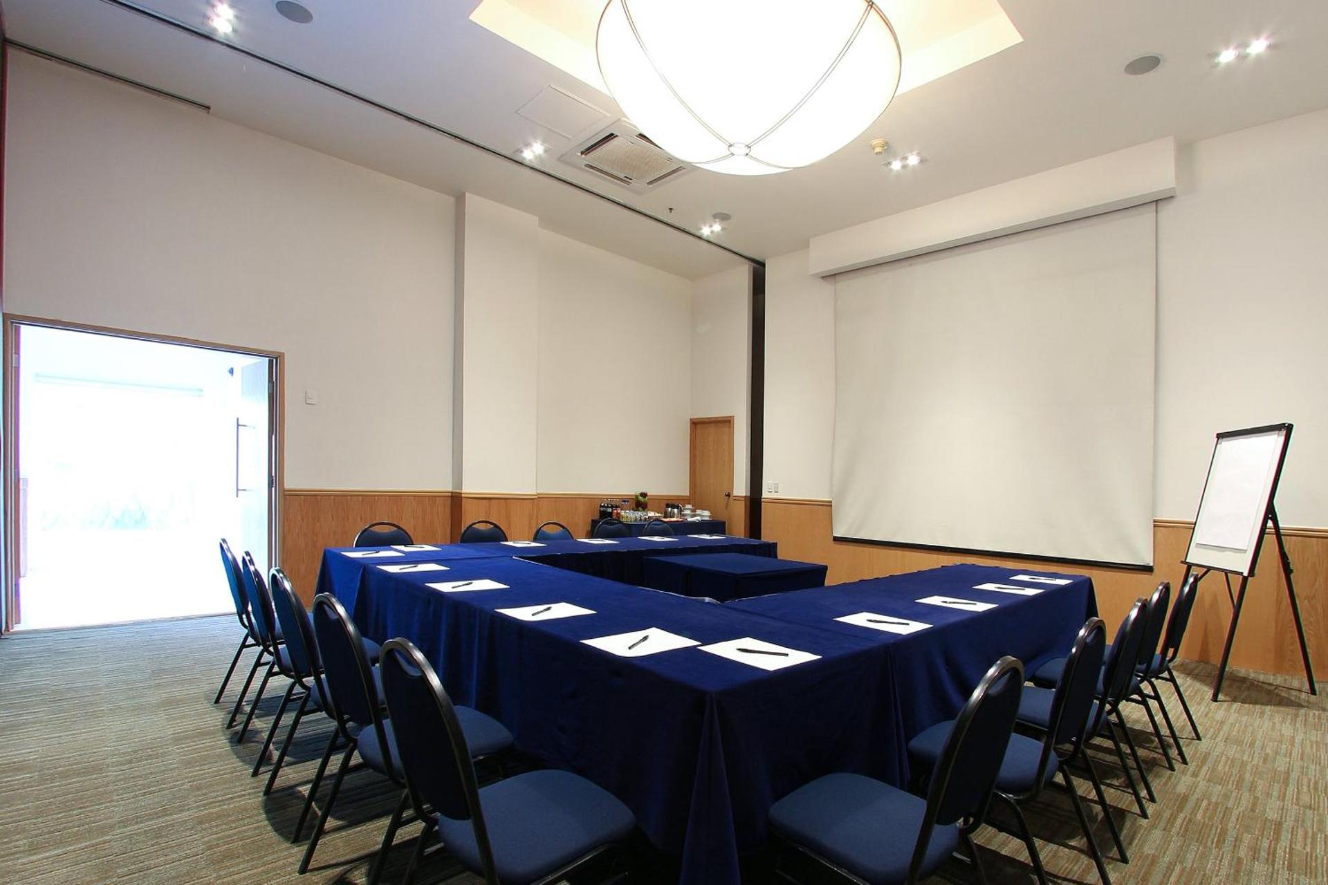 Fiesta Inn Express Naucalpan - Photo 61