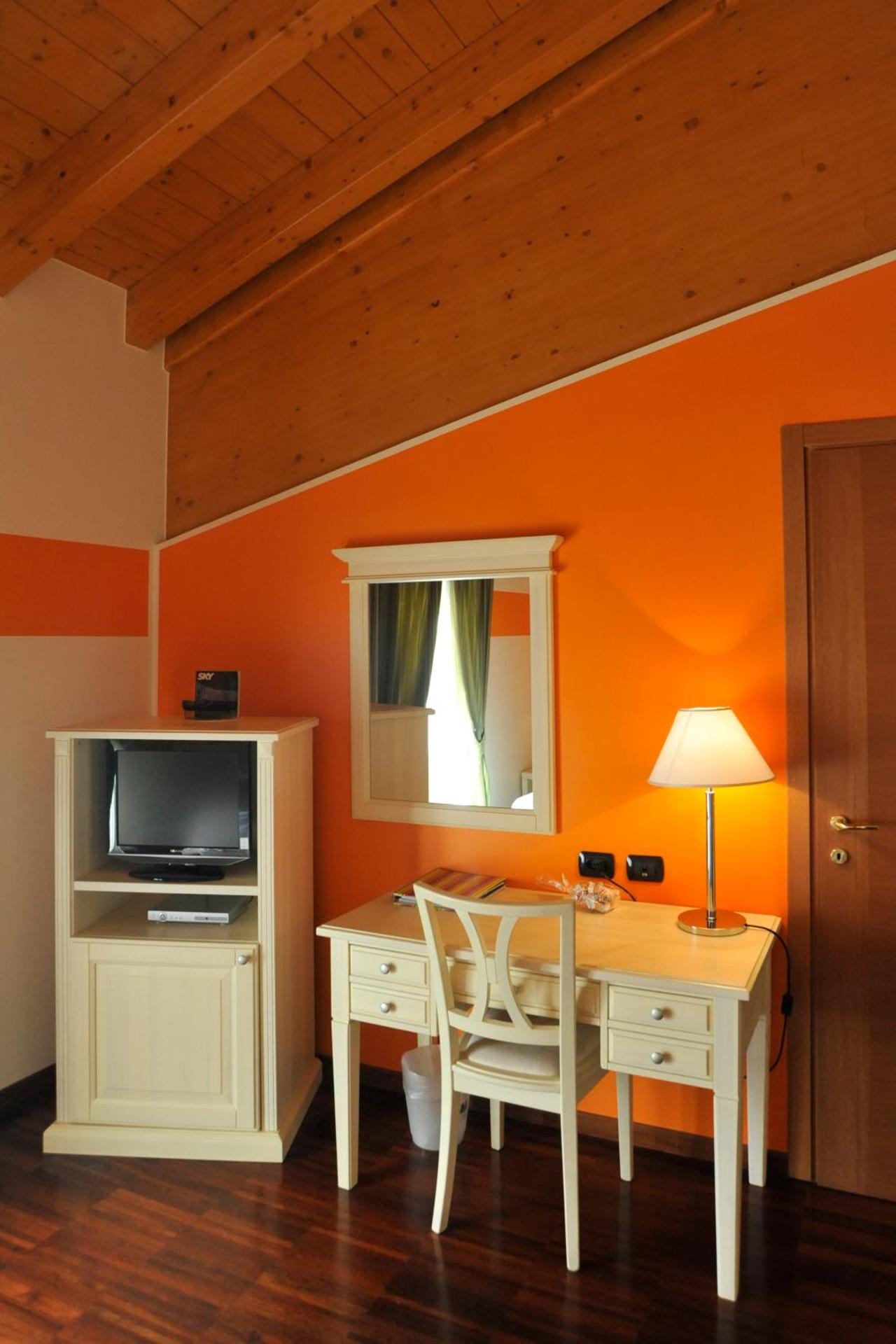 Hotel Ristorante Vecchia Riva - Photo 30