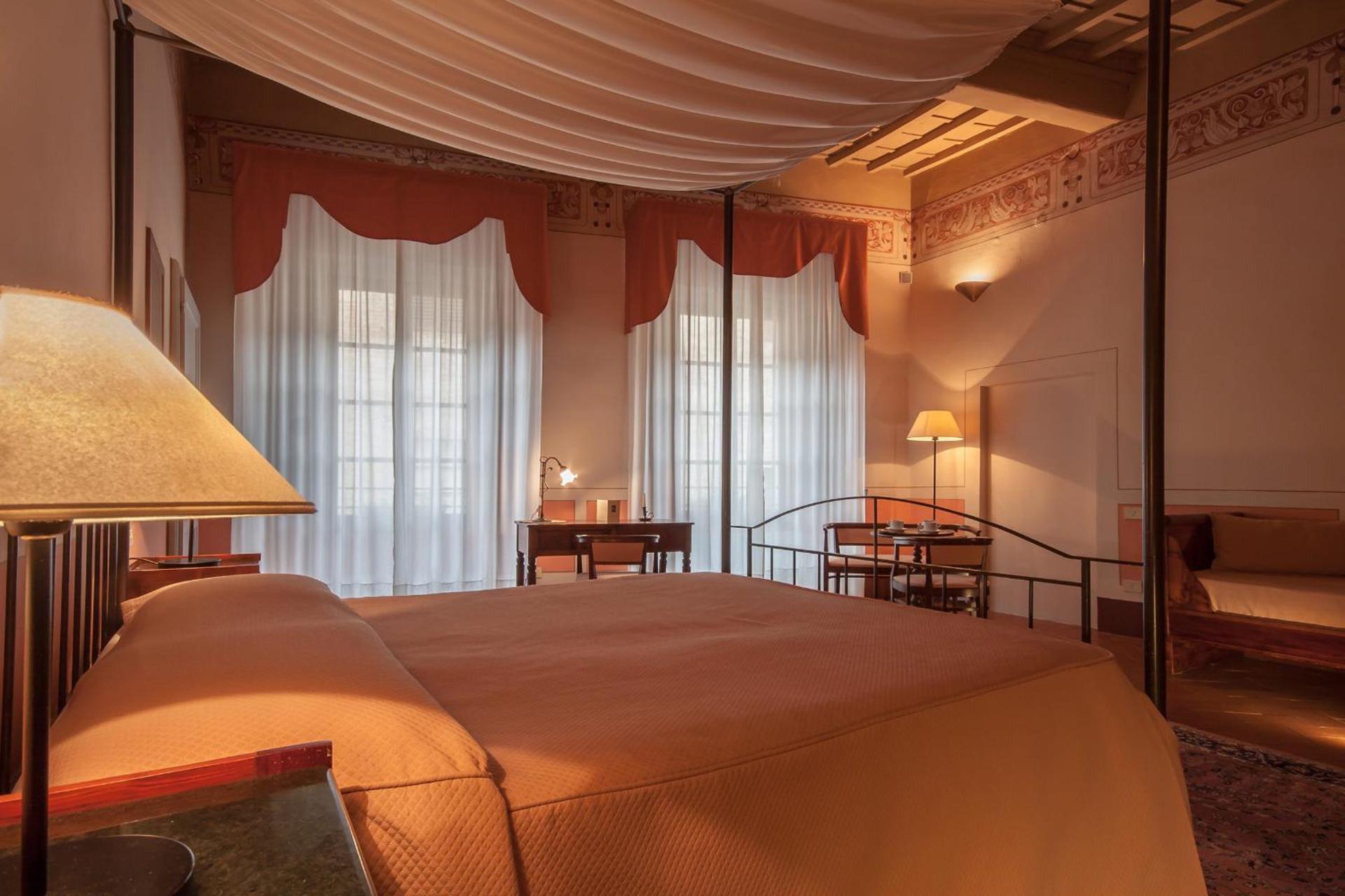Boutique Historic Hotel L'Antico Pozzo in San Gimignano - Photo 52