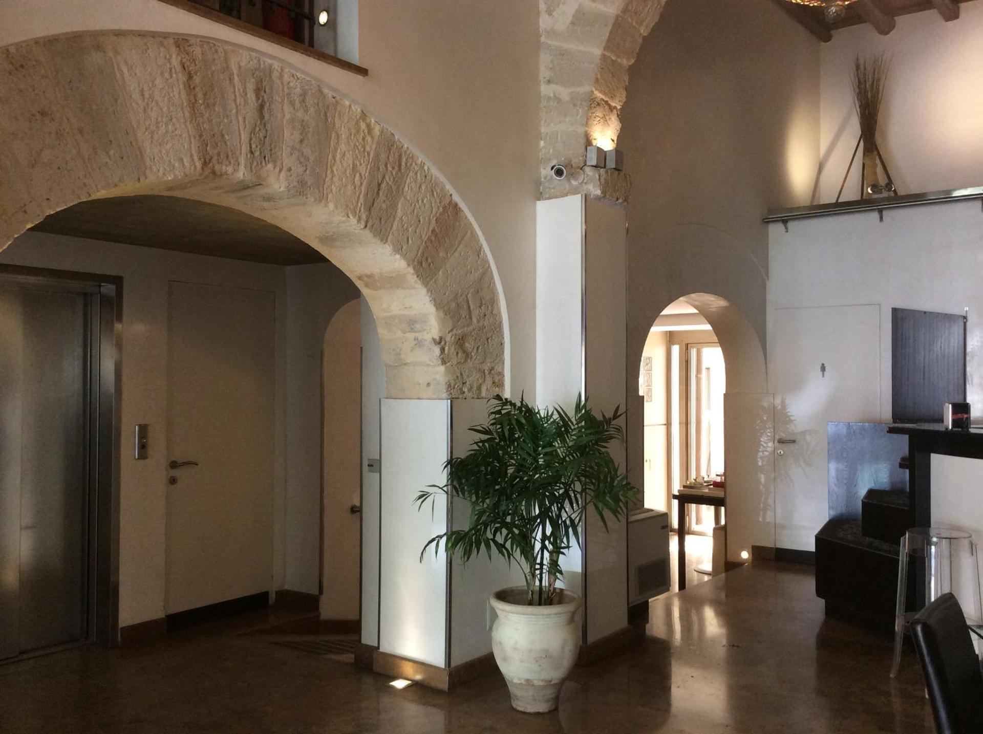 Ucciardhome Hotel - Photo 32