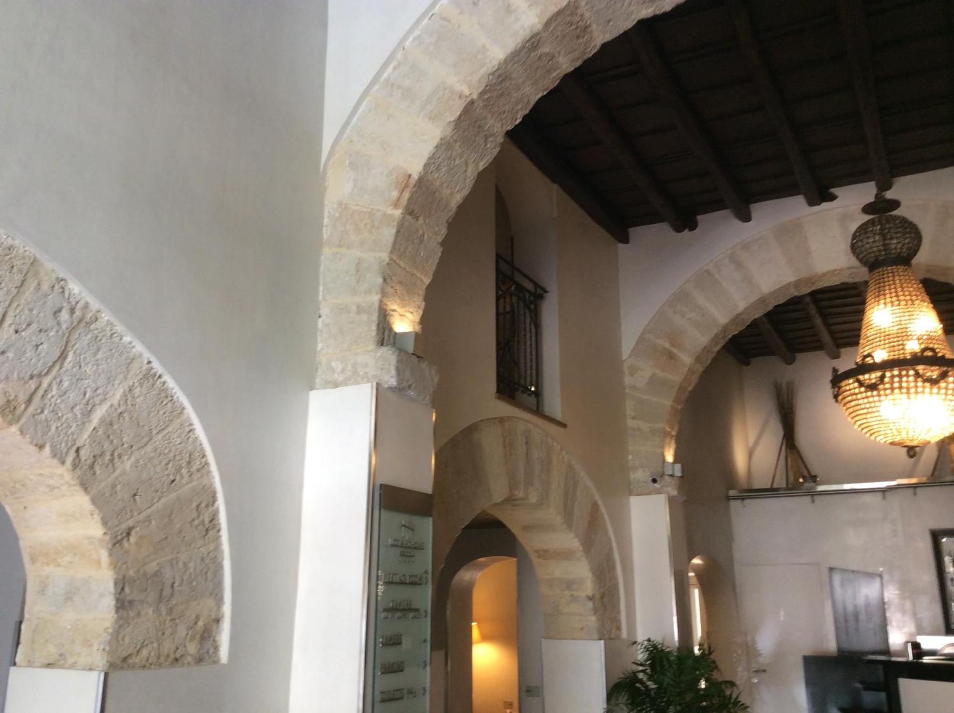 Ucciardhome Hotel - Photo 31