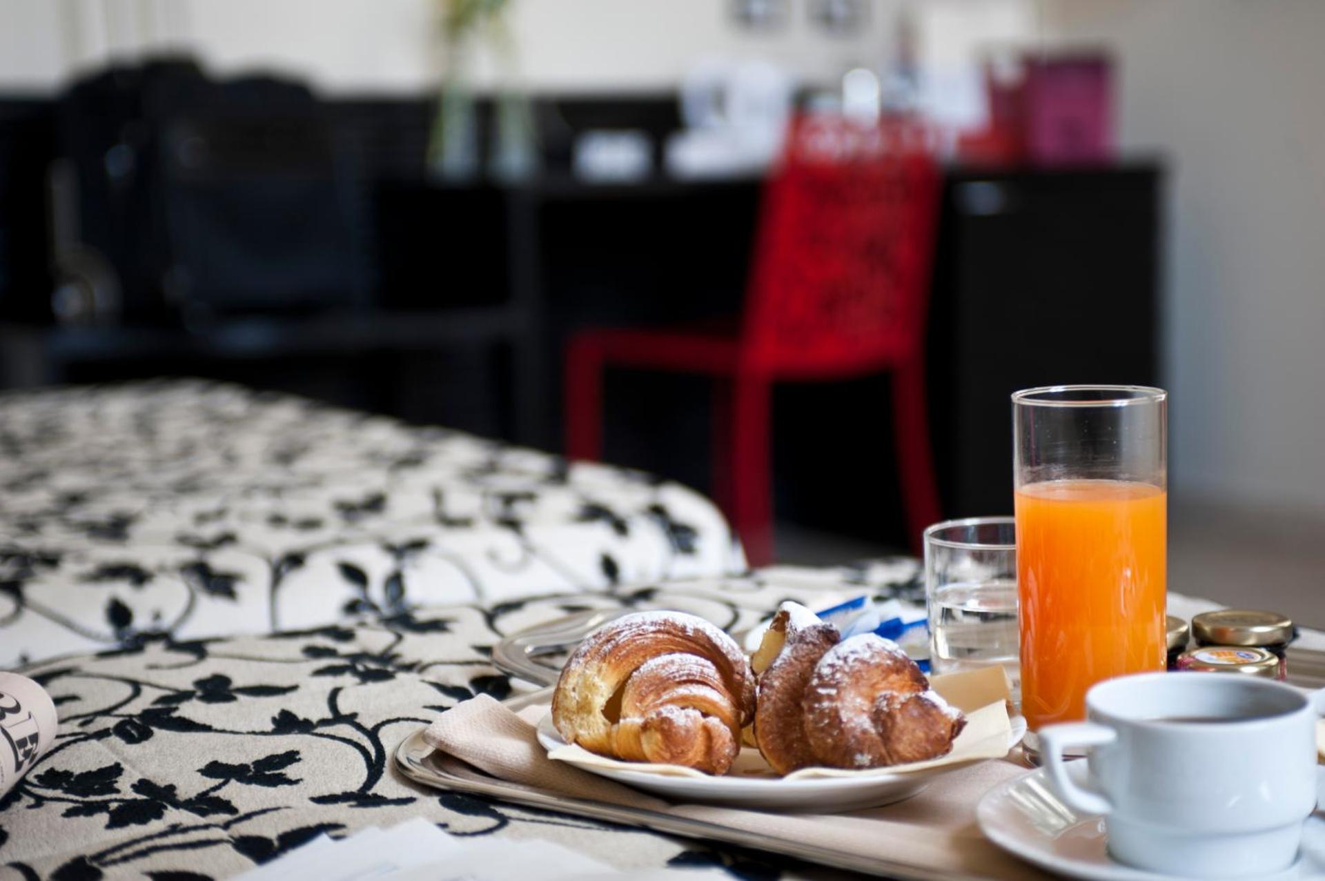 Hotel Garibaldi - Photo 45