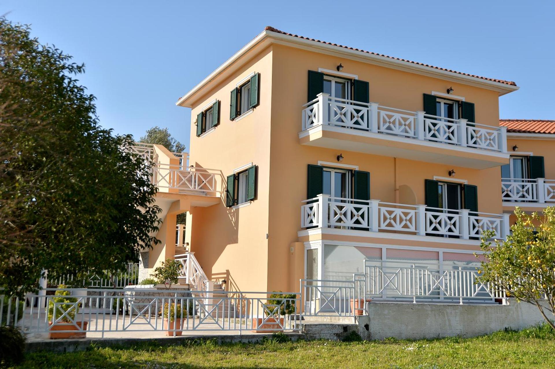 Villa Reverenza - Photo 22