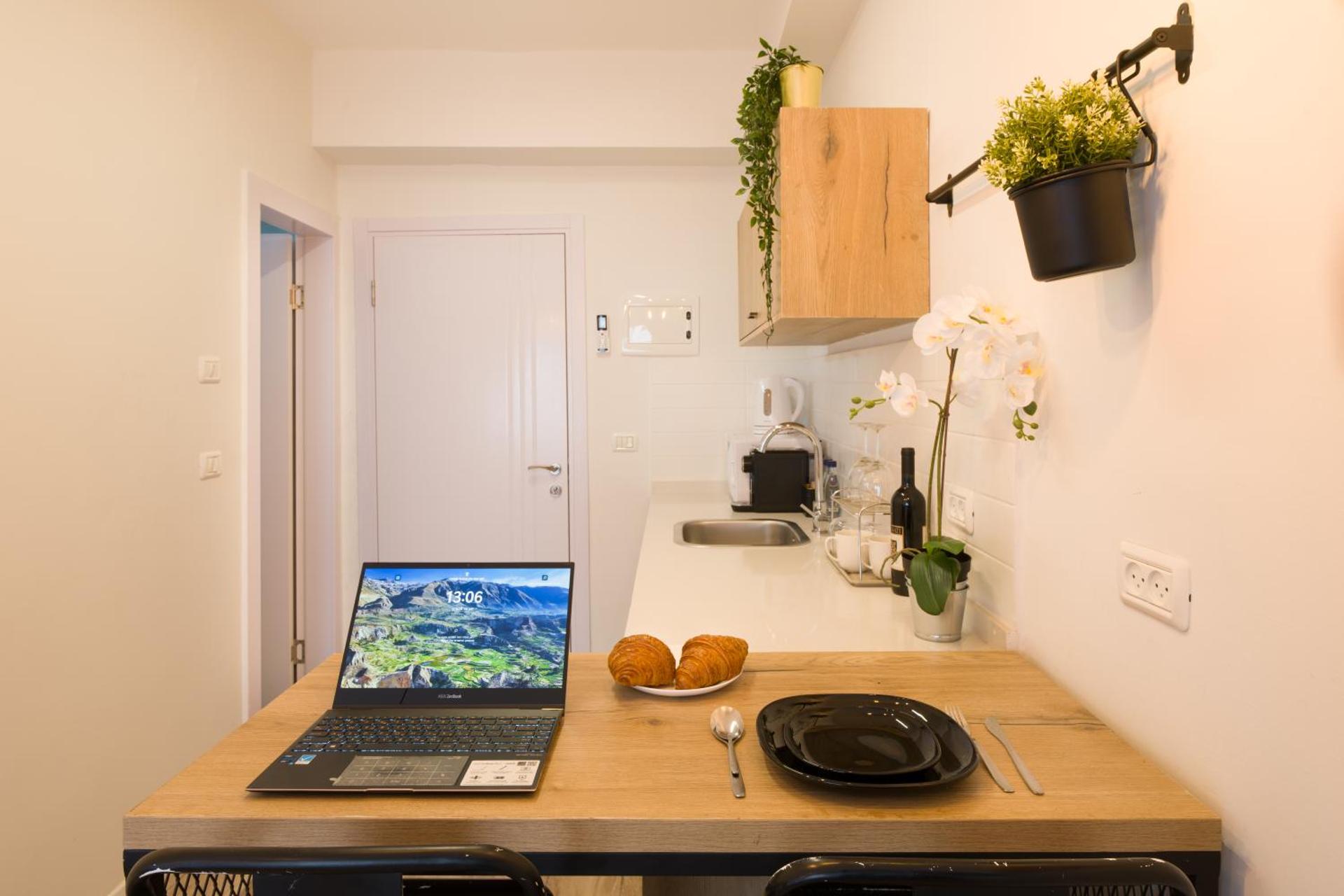 Aju Hillel 14 - Photo 29