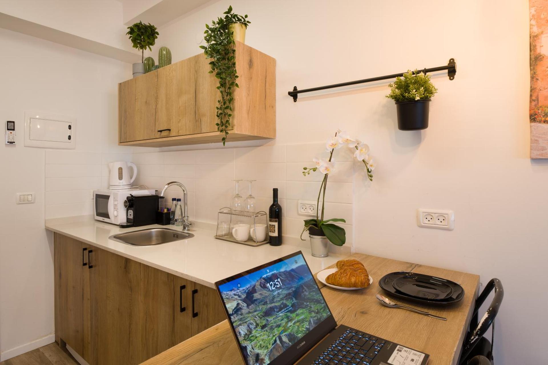 Aju Hillel 14 - Photo 33