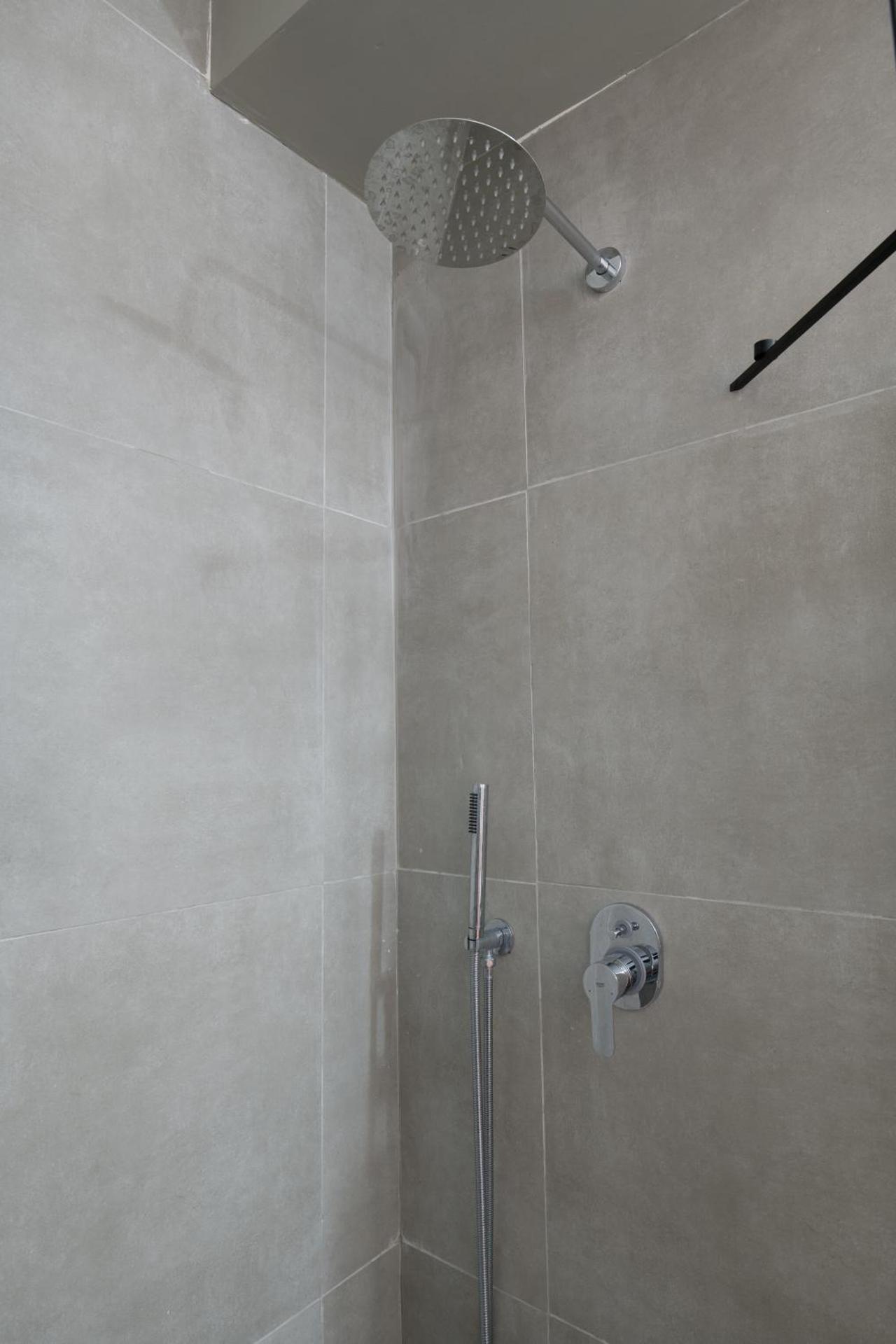 Aju Hillel 14 - Photo 41