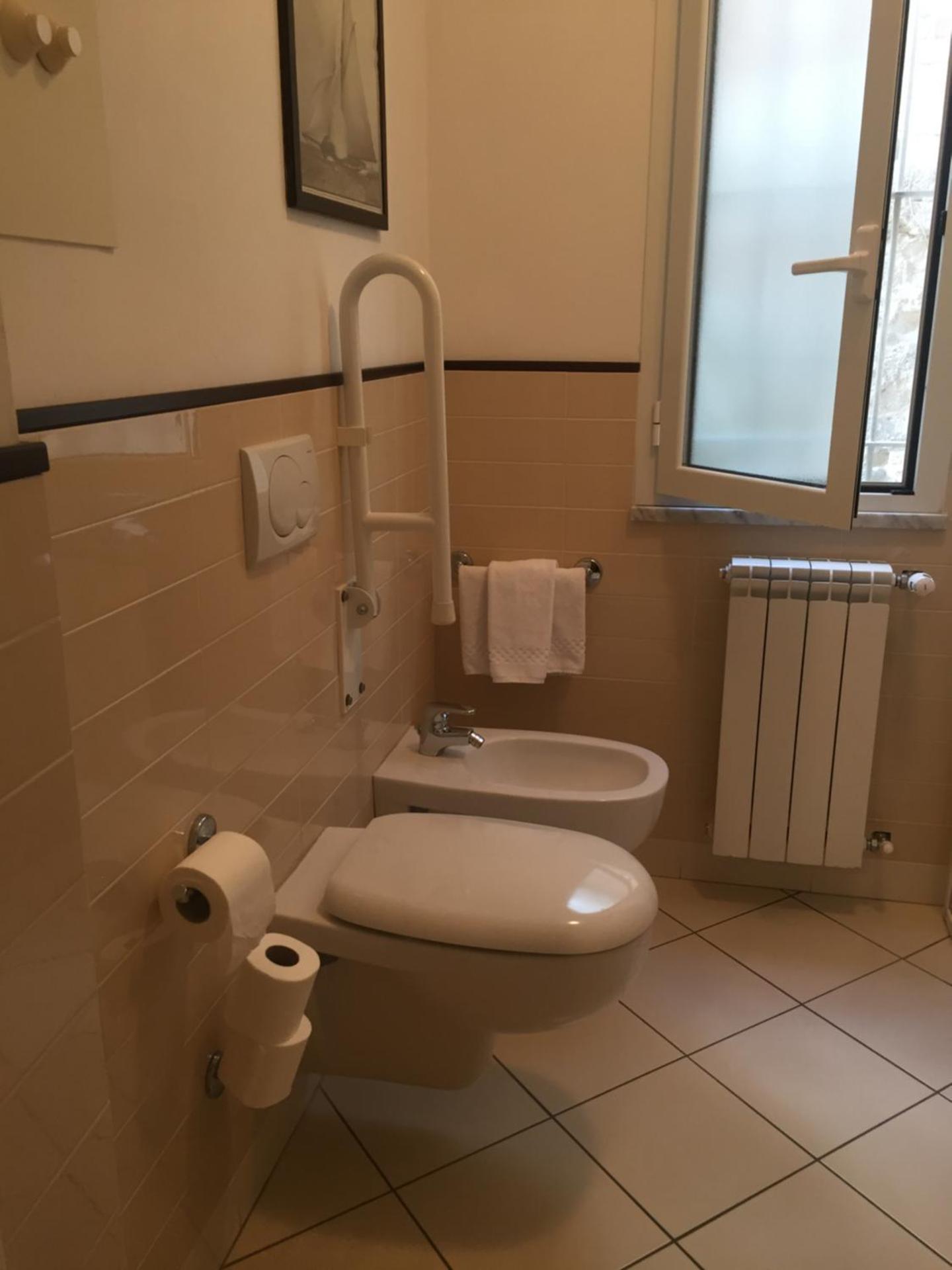 Hotel Miranda - Photo 22