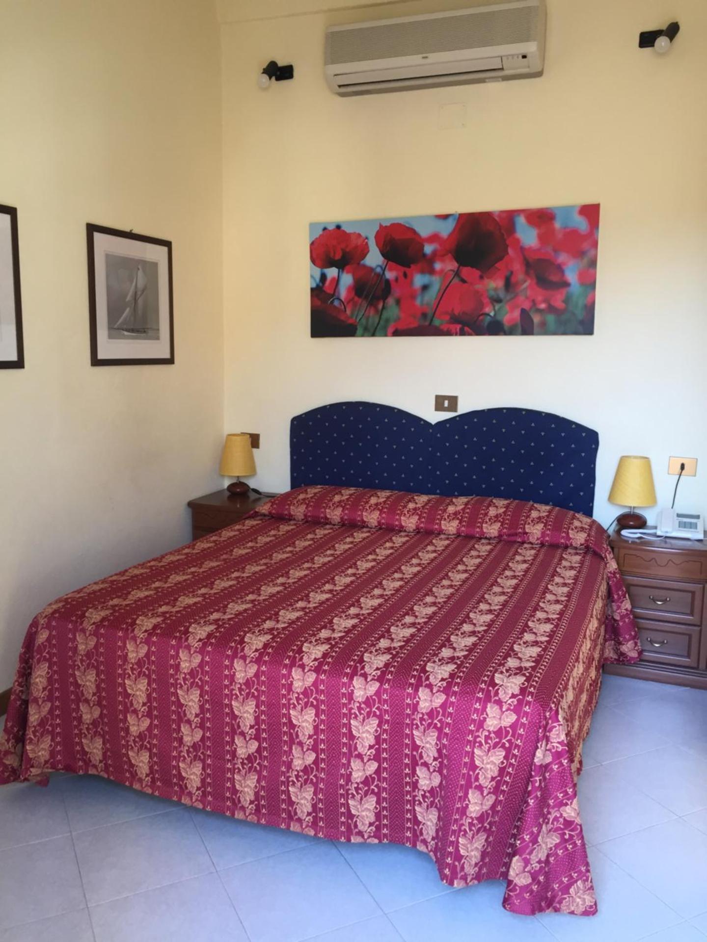 Hotel Miranda - Photo 52