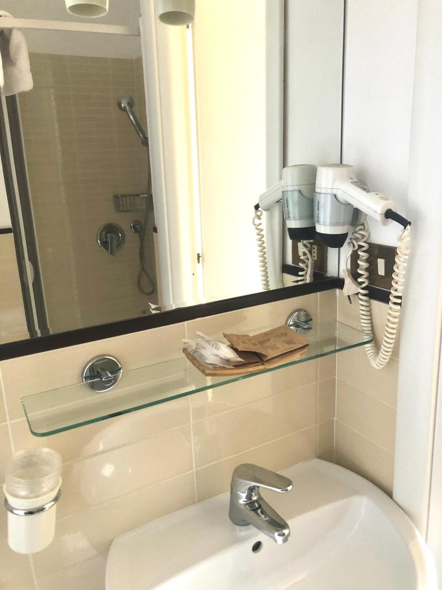 Hotel Miranda - Photo 42