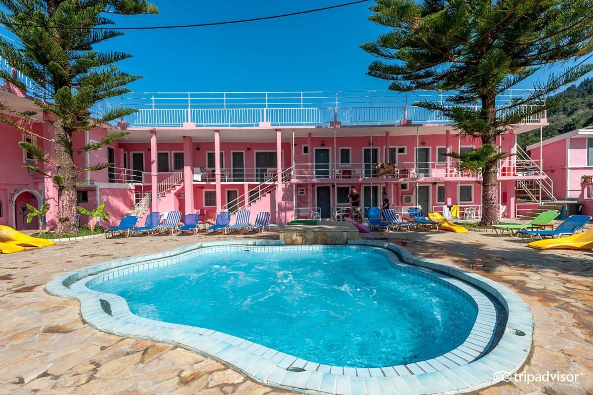 Pink Palace Beach Resort - Photo 20