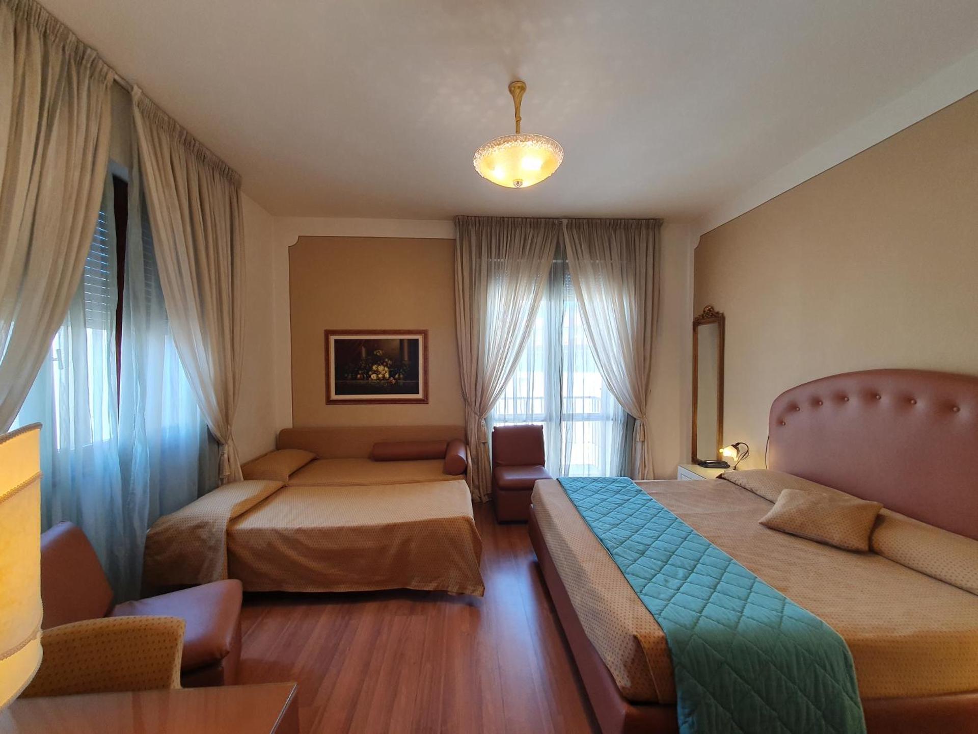 Hotel Continentale - Photo 52