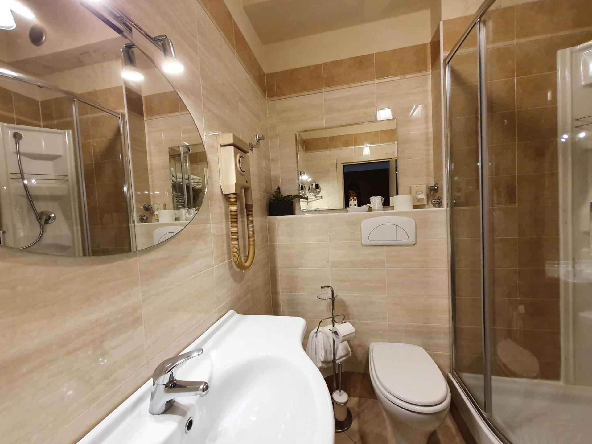 Hotel Continentale - Photo 55