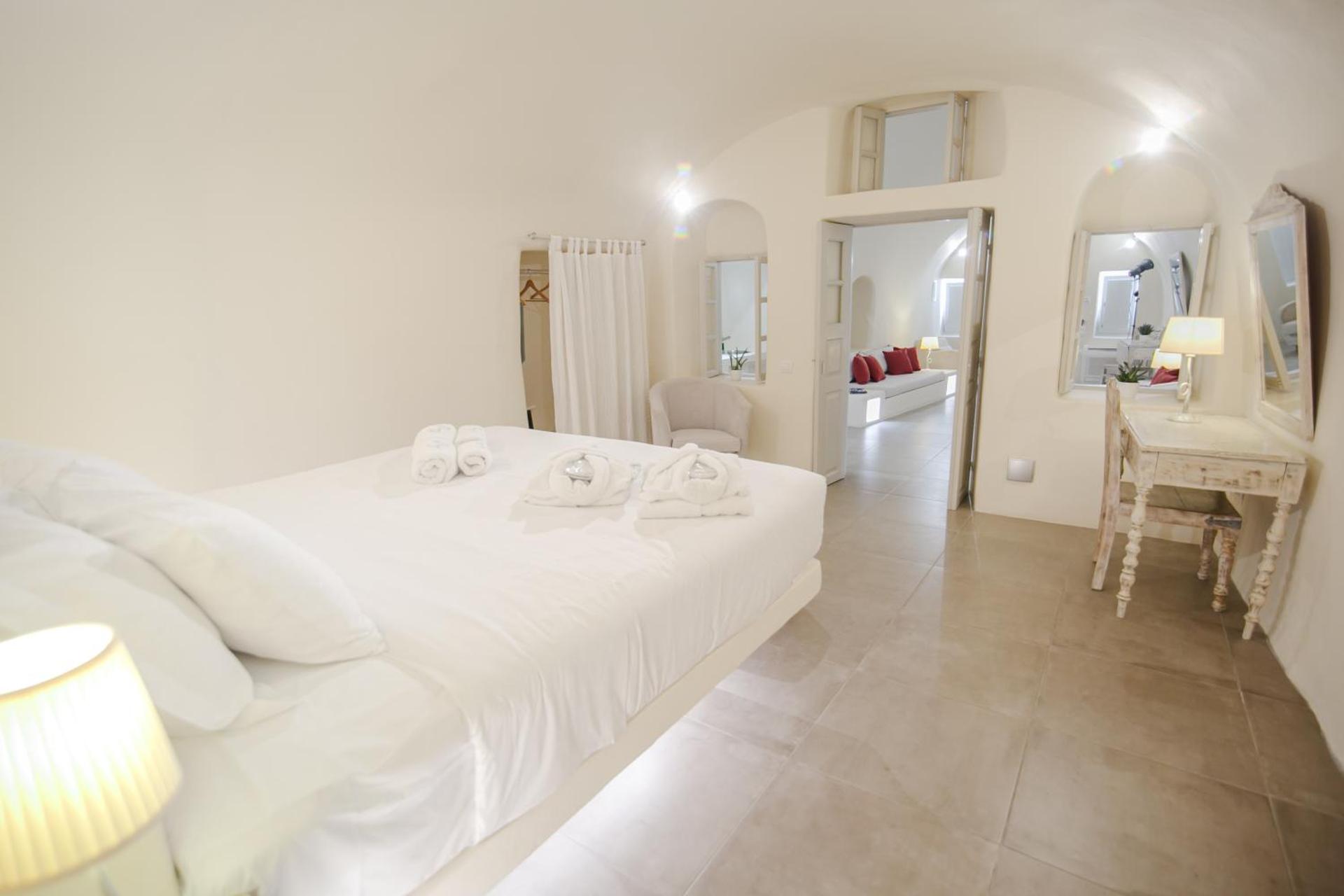 Oia Mare Villas - Photo 132