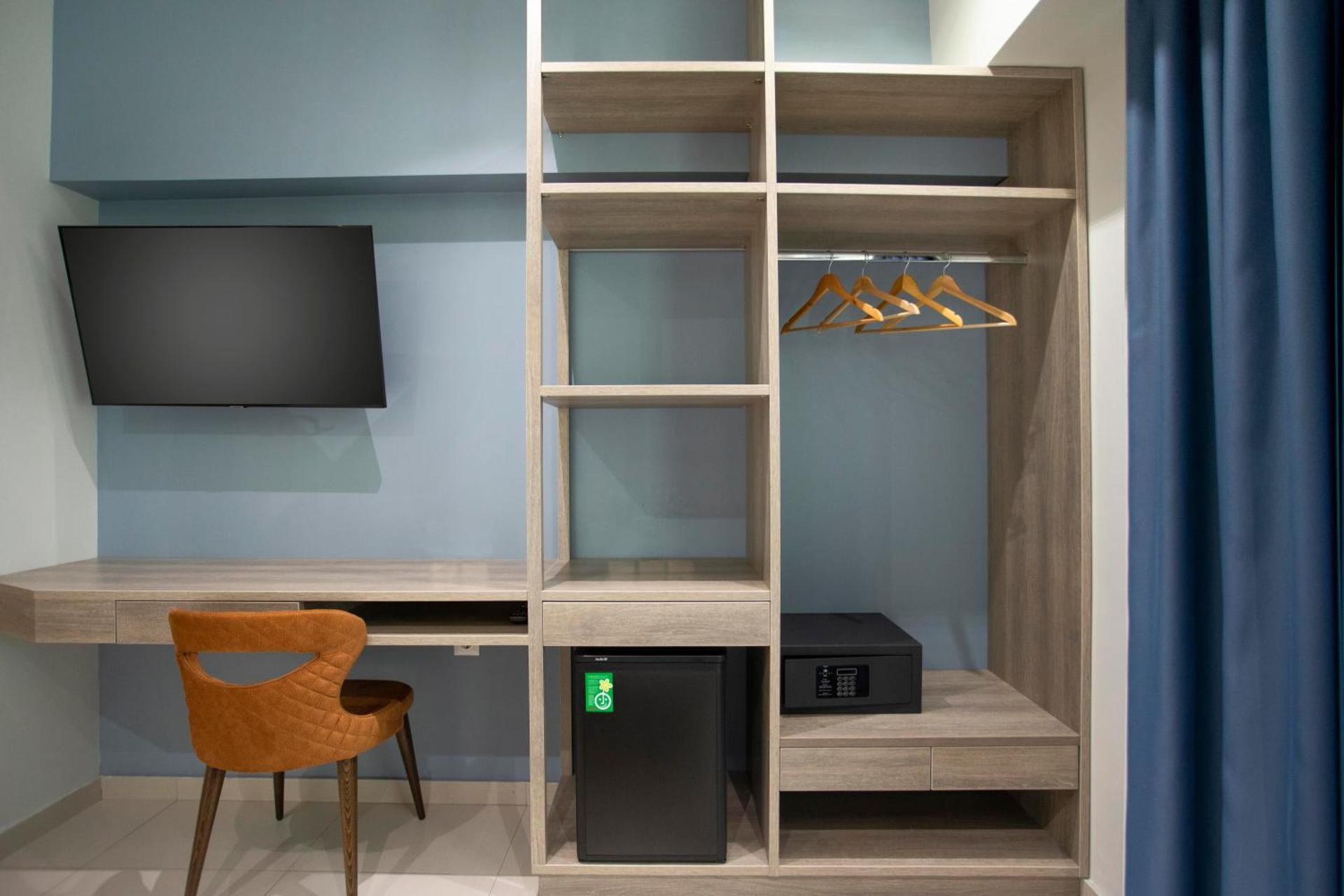 Phidias Piraeus Hotel - Photo 57