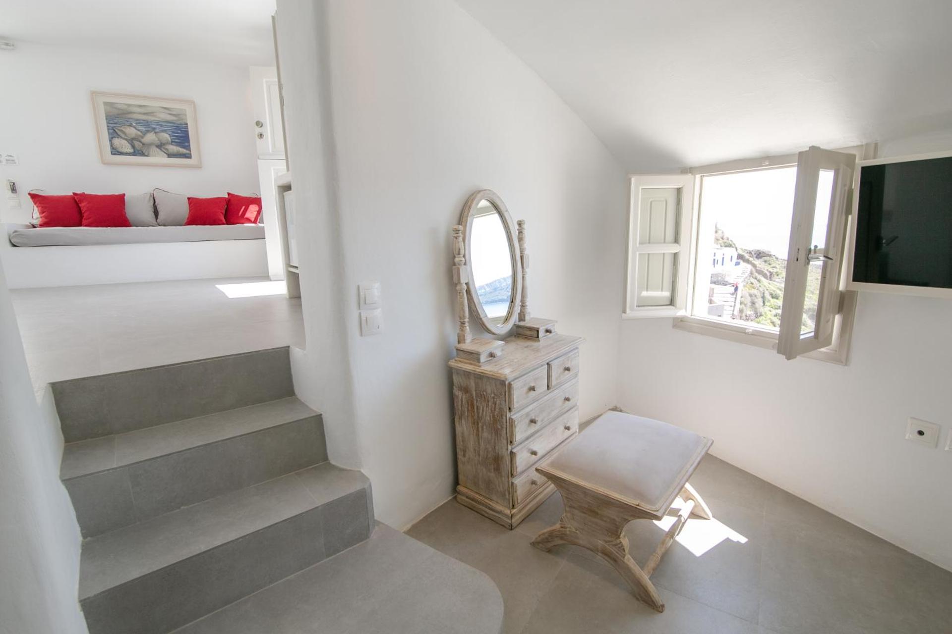 Oia Mare Villas - Photo 102
