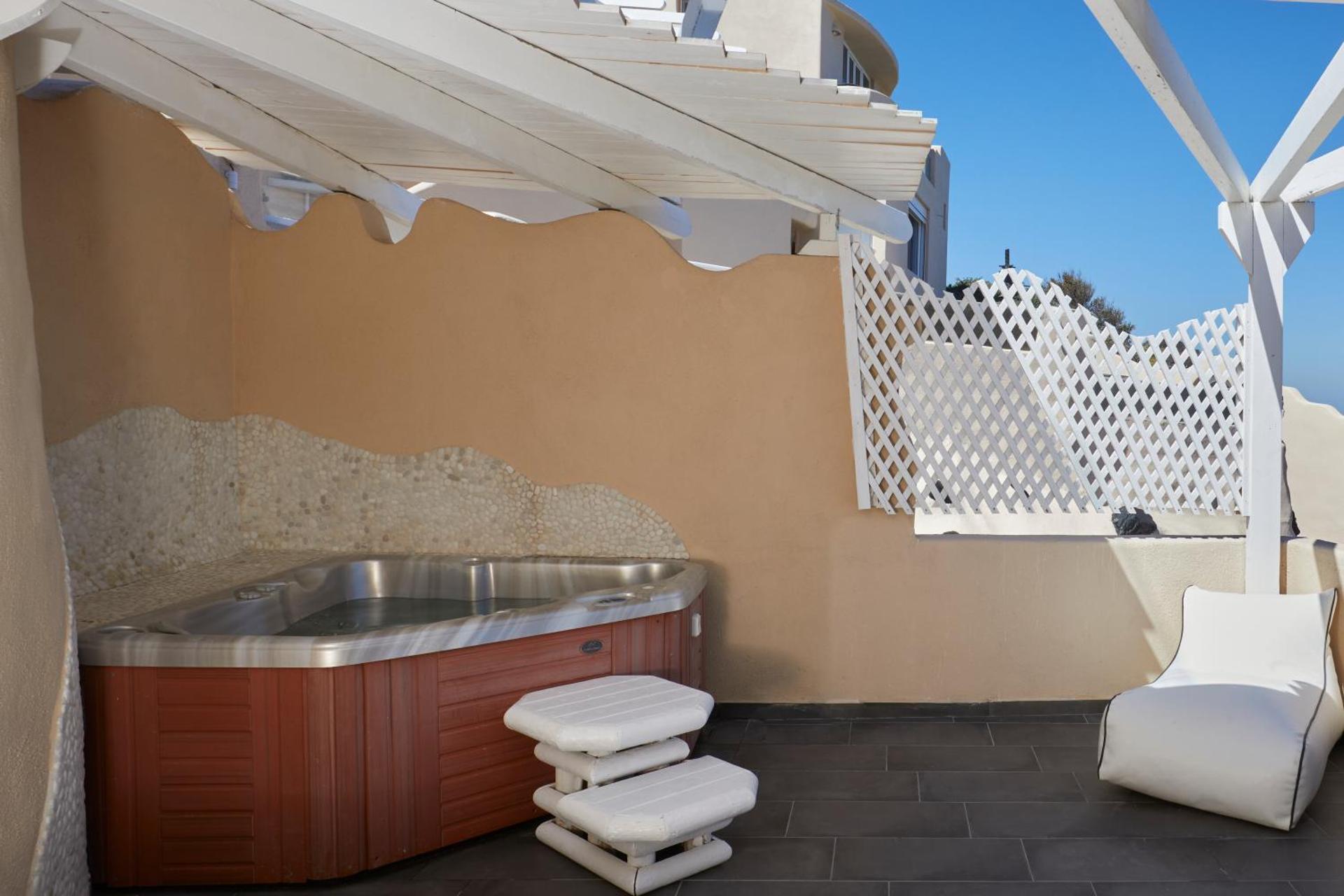 Suites of the Gods Cave Spa Hotel - Photo 101