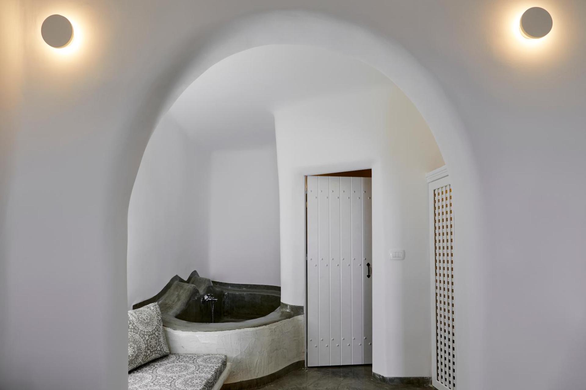 Suites of the Gods Cave Spa Hotel - Photo 81