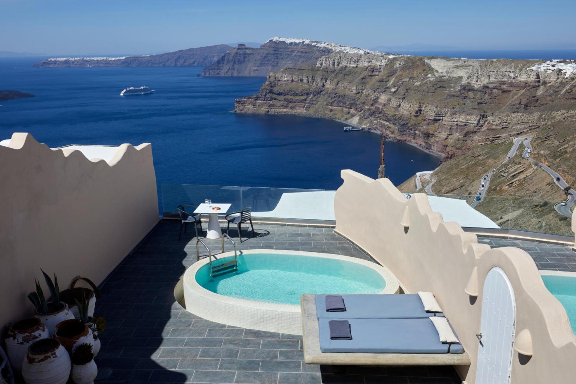 Suites of the Gods Cave Spa Hotel - Photo 27