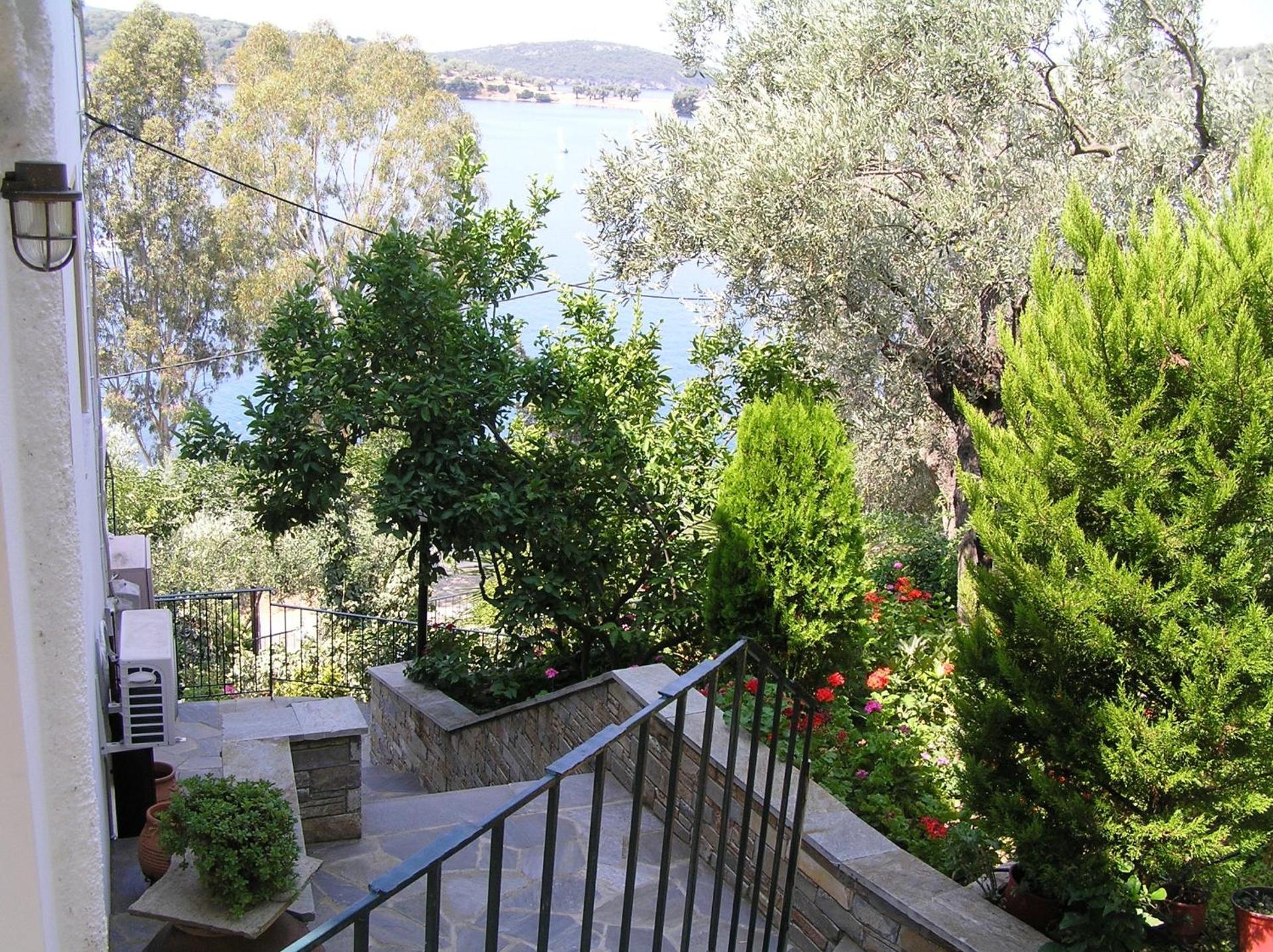 Violetta Studios & Apartments - Photo 58