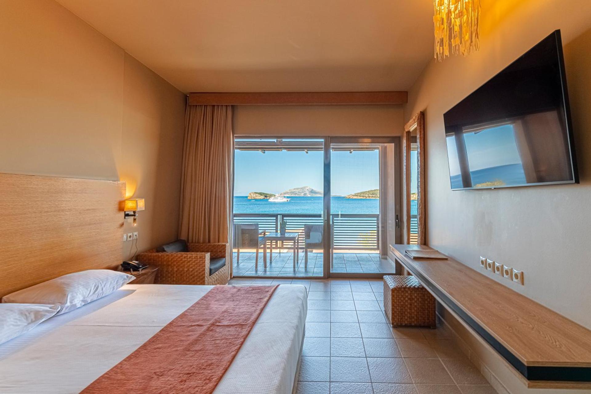 Aegeon Beach Hotel - Photo 2