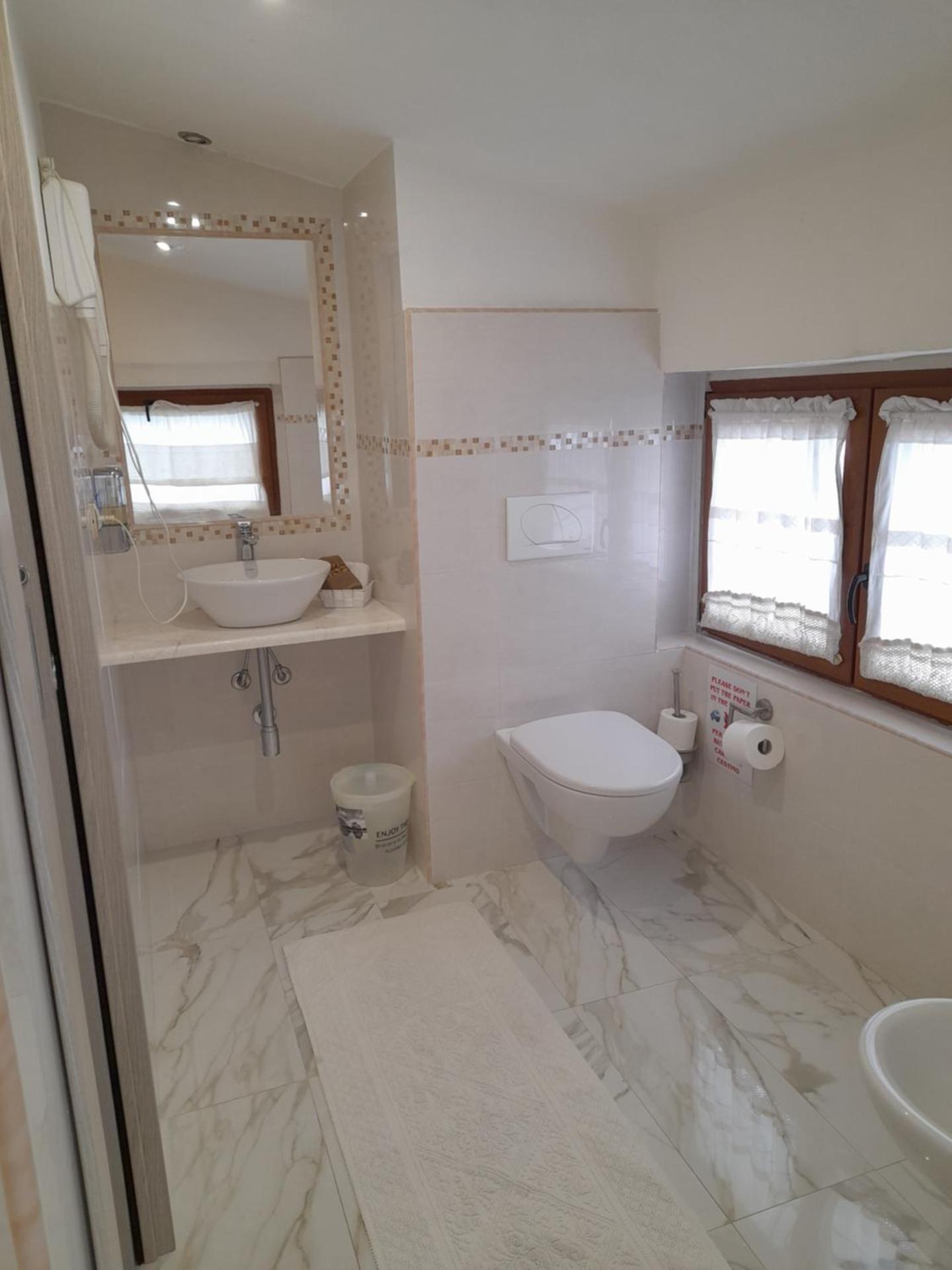 B&B Camera & Caffe - Photo 21