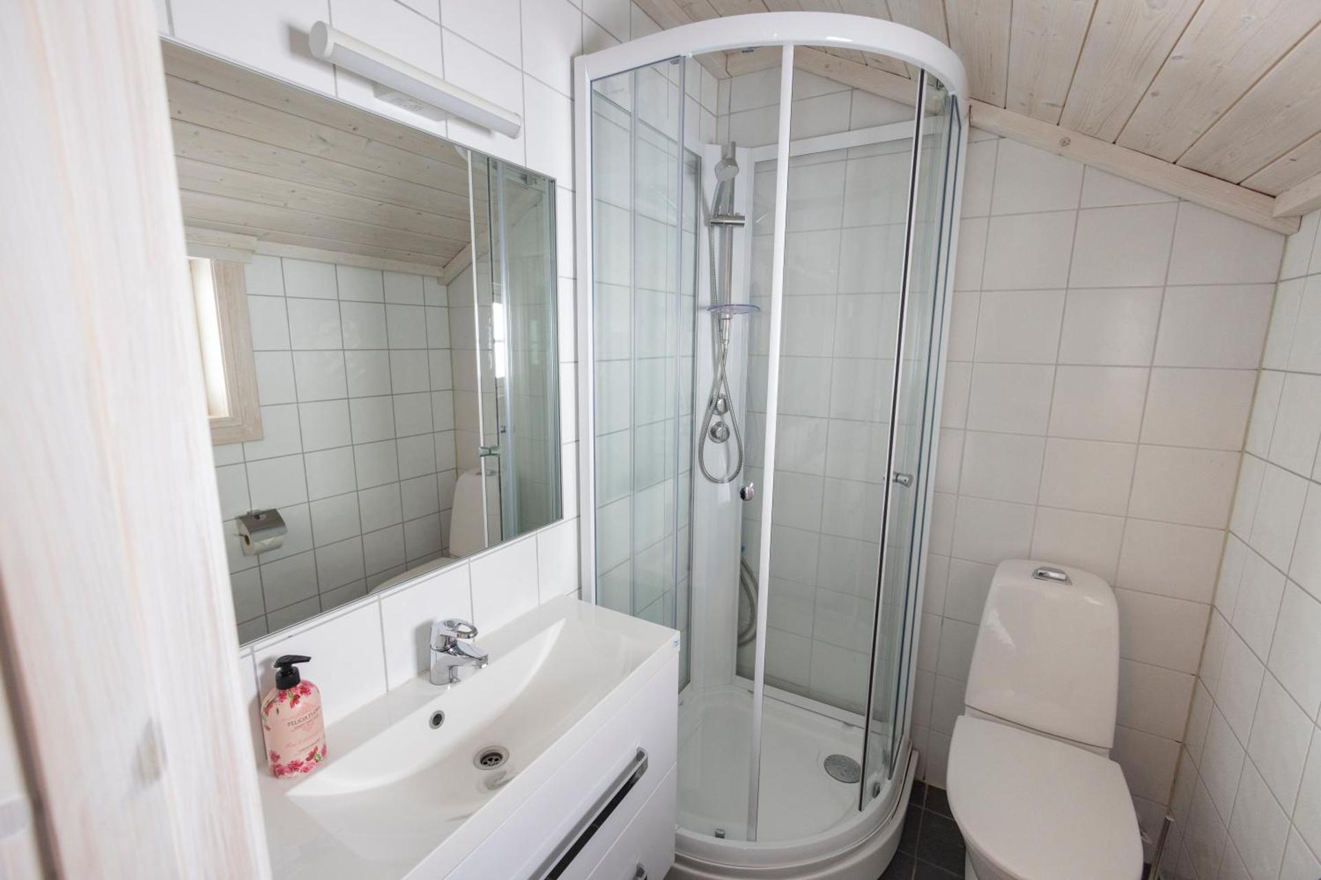 The Tide - Rorbuer - Photo 40