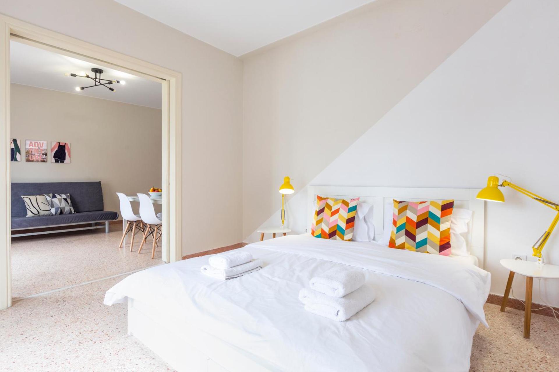 Psirri Place economy apartments centrally located - Photo 15