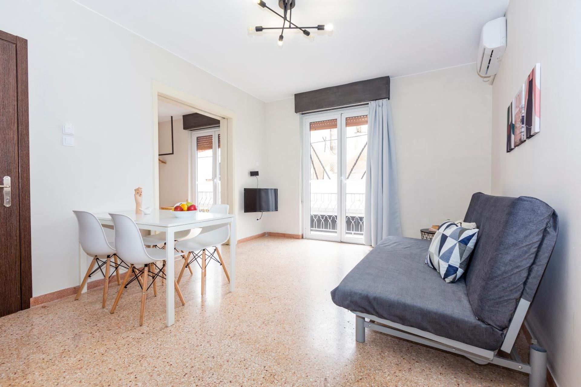 Psirri Place economy apartments centrally located - Photo 19