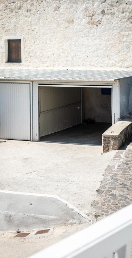 Sofaki Milos - Photo 14