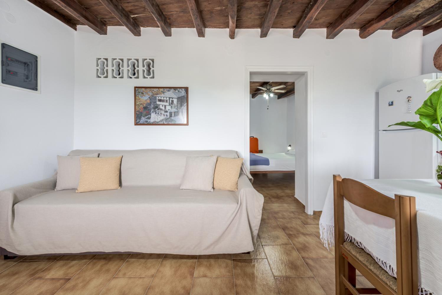 Sofaki Milos - Photo 3