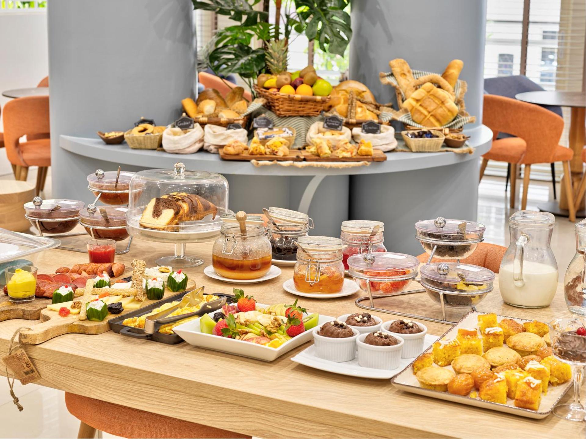 Phidias Piraeus Hotel - Photo 17