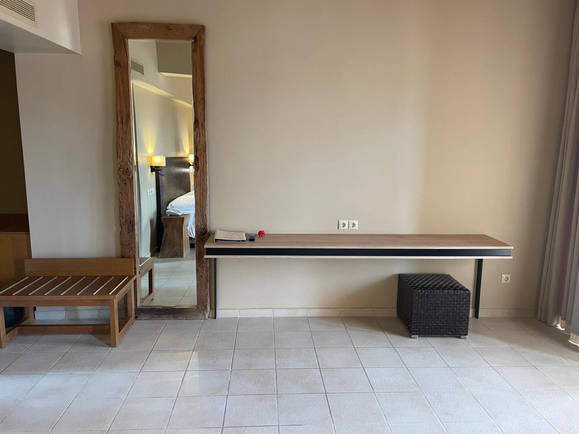 Aegeon Beach Hotel - Photo 12