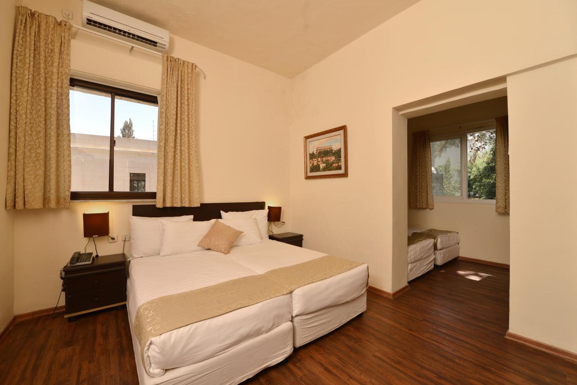 A Little House In Rechavia - Photo 24