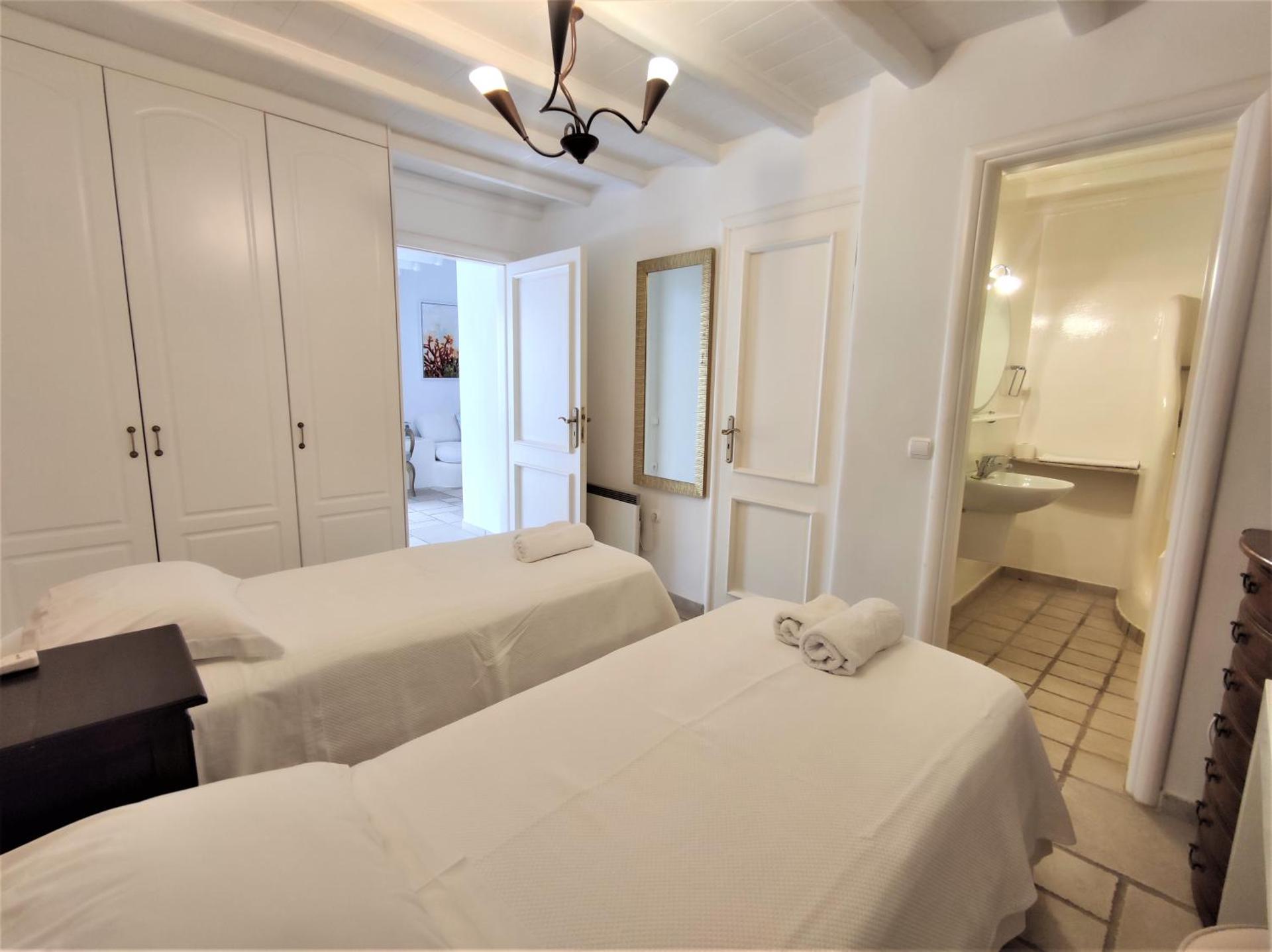 Mykonian Iros Suites & Villas - Photo 93