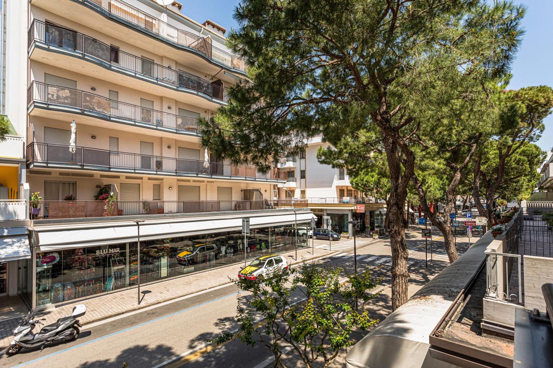 Hotel Diana - Photo 78