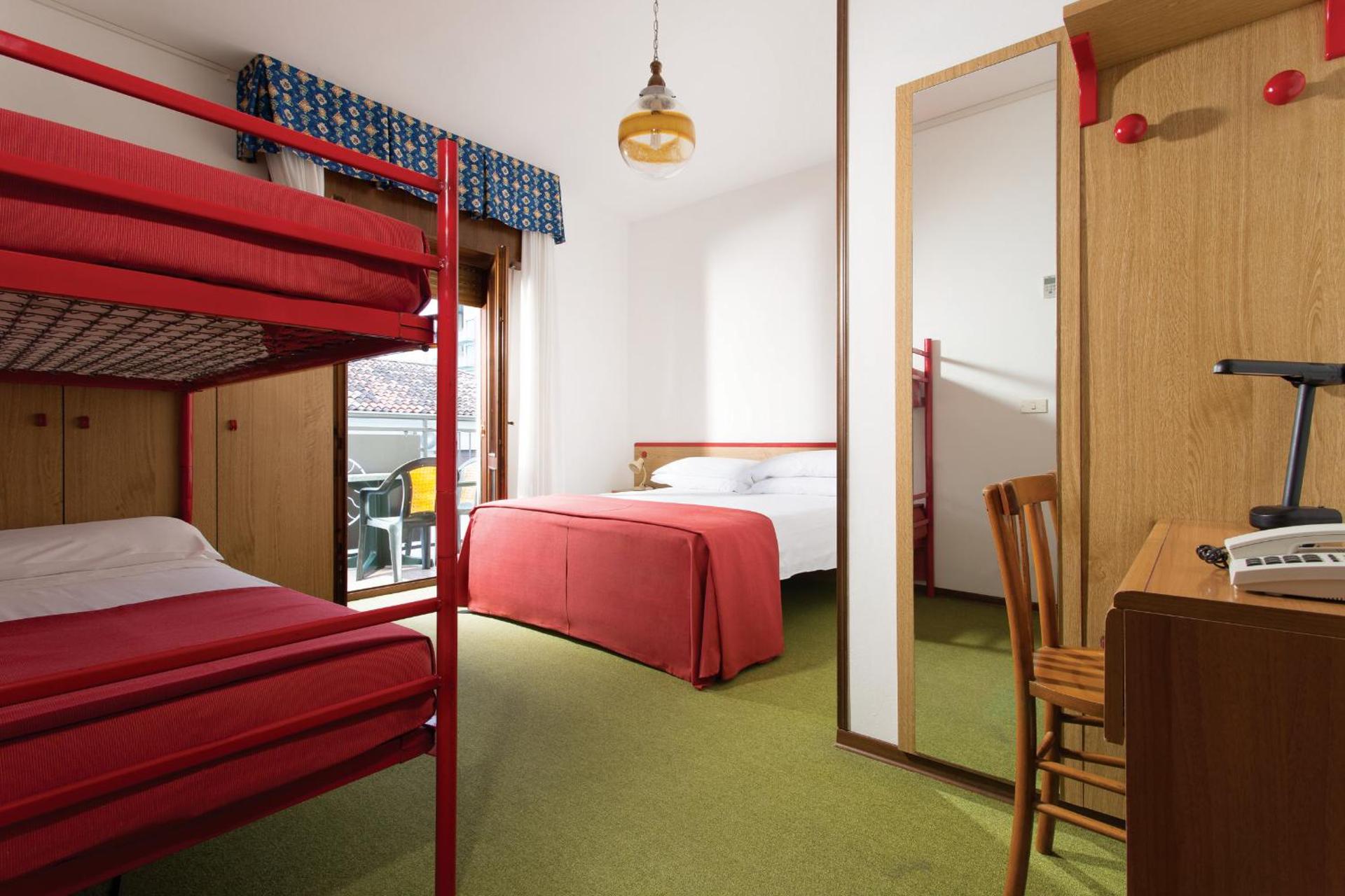 Hotel Diana - Photo 44