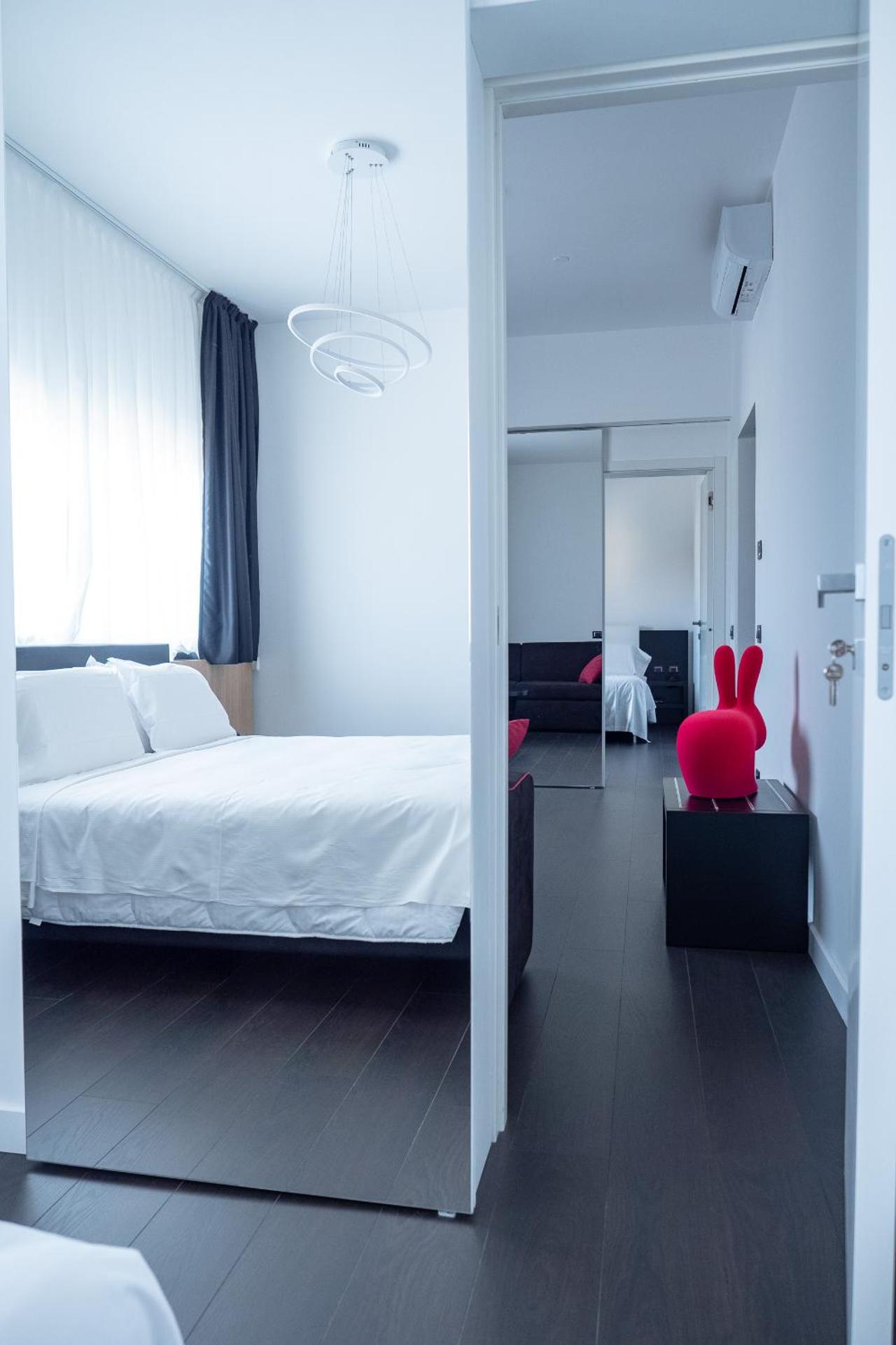 My Suite Hotel - Photo 52