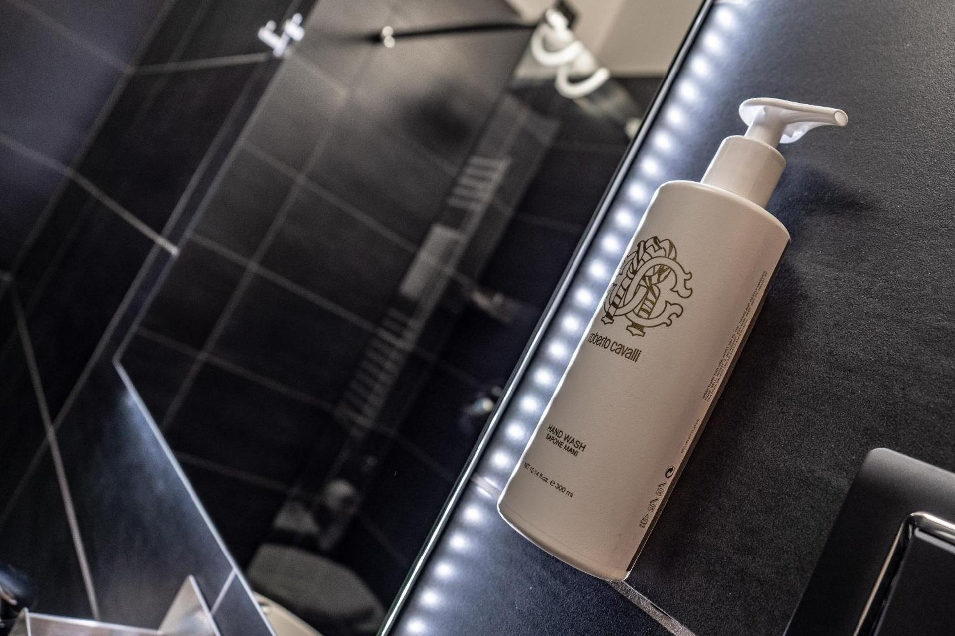 My Suite Hotel - Photo 58