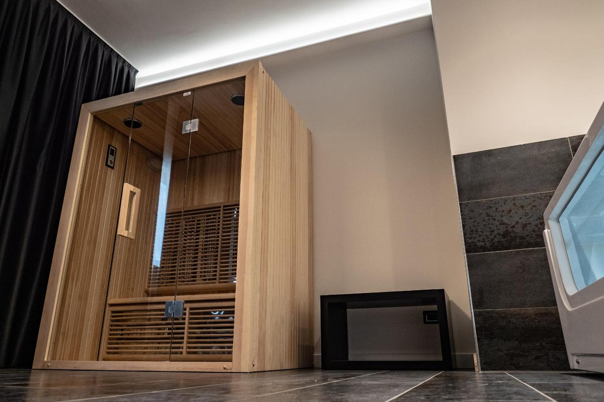 My Suite Hotel - Photo 38