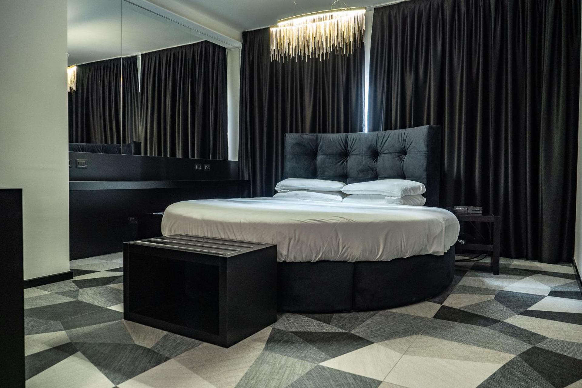 My Suite Hotel - Photo 92