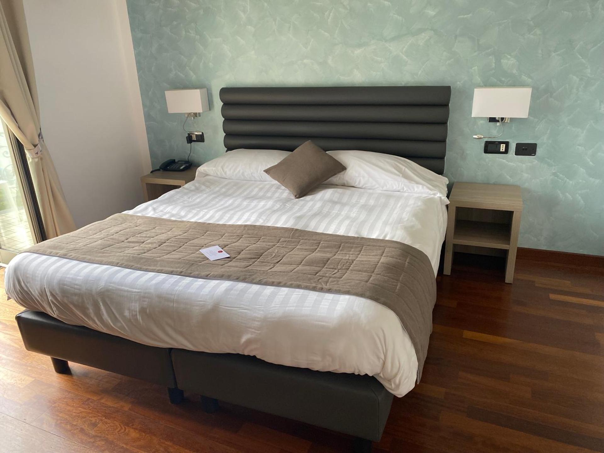 Hotel Parigi & Spa - Photo 3