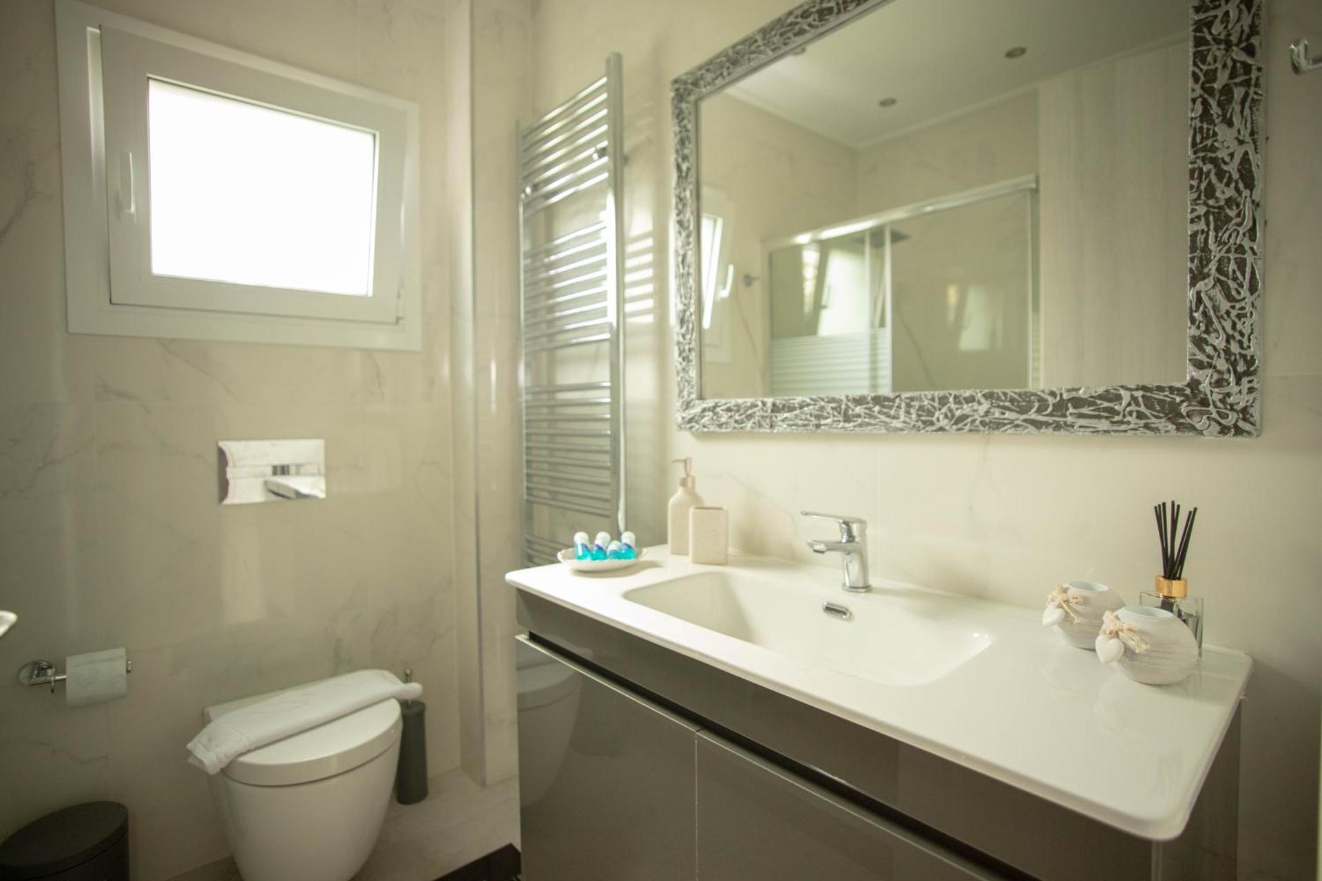 SantaCara City Apartment - Photo 41