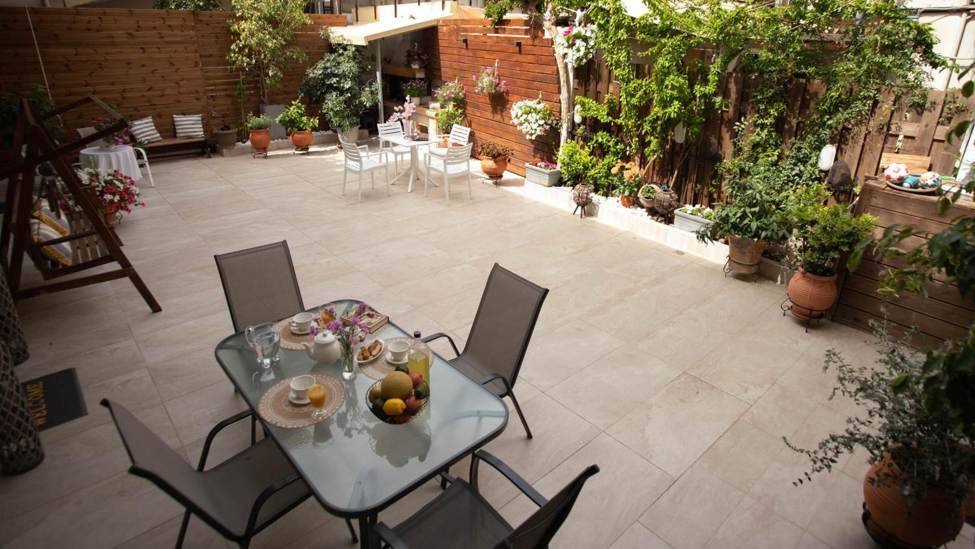 SantaCara City Apartment - Photo 43