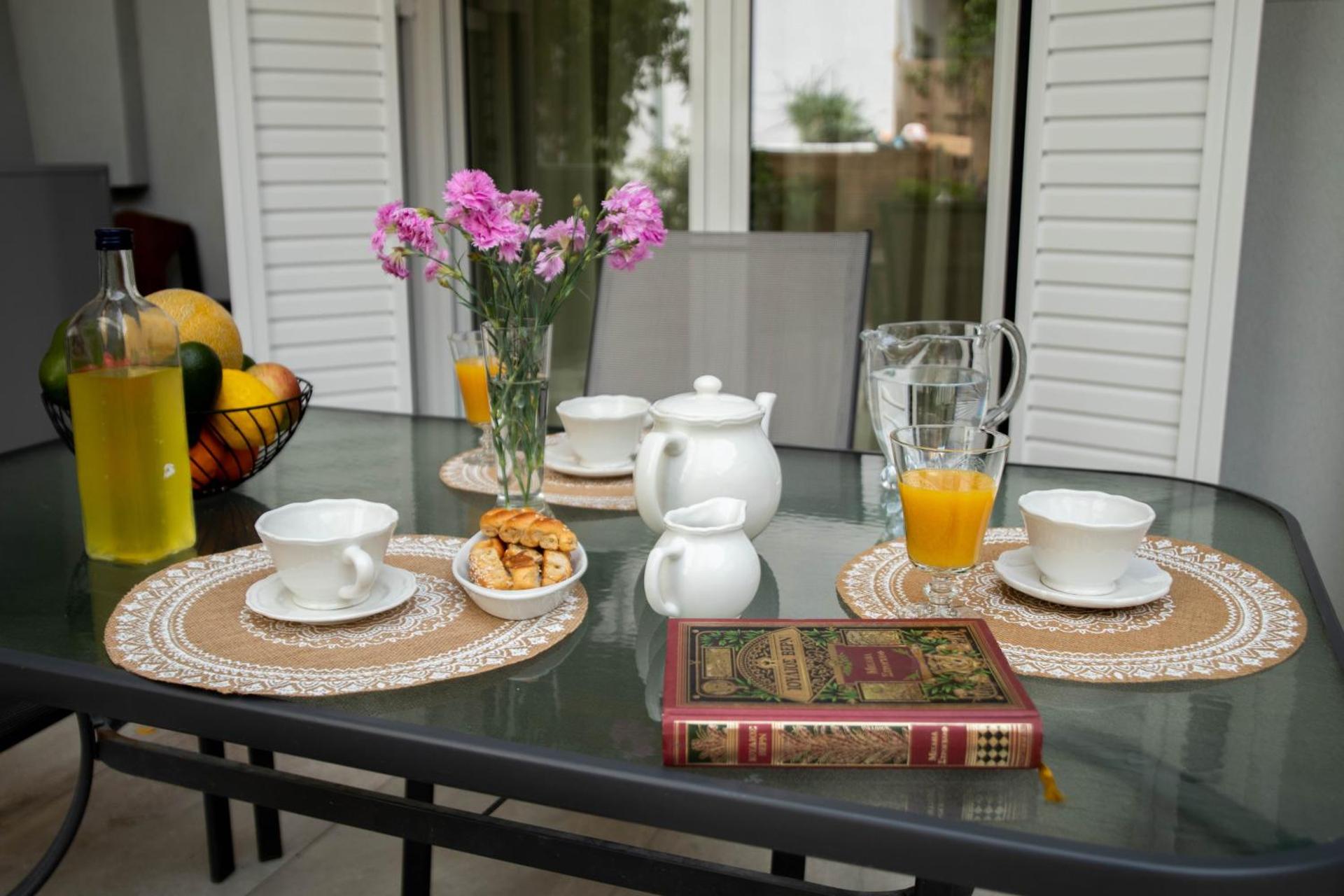 SantaCara City Apartment - Photo 51