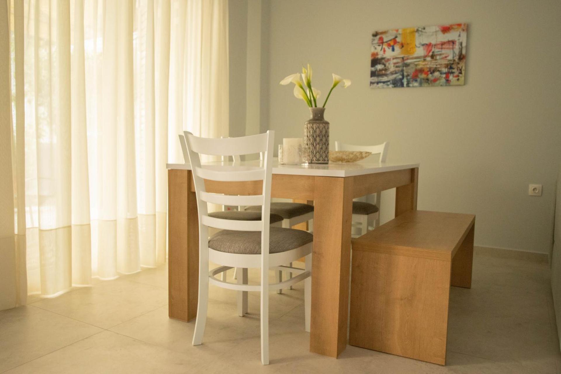 SantaCara City Apartment - Photo 9