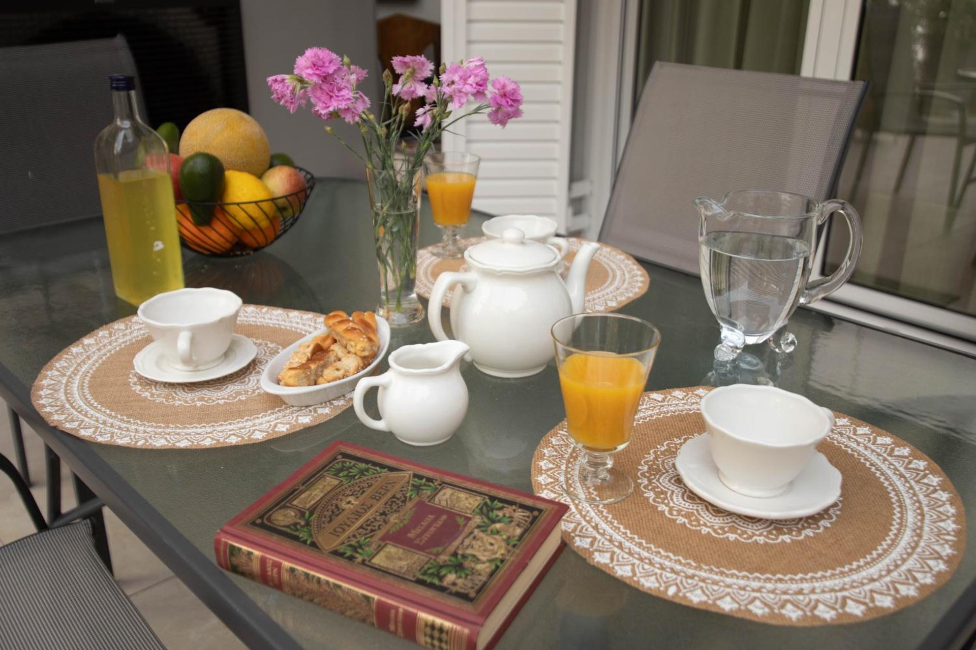 SantaCara City Apartment - Photo 2