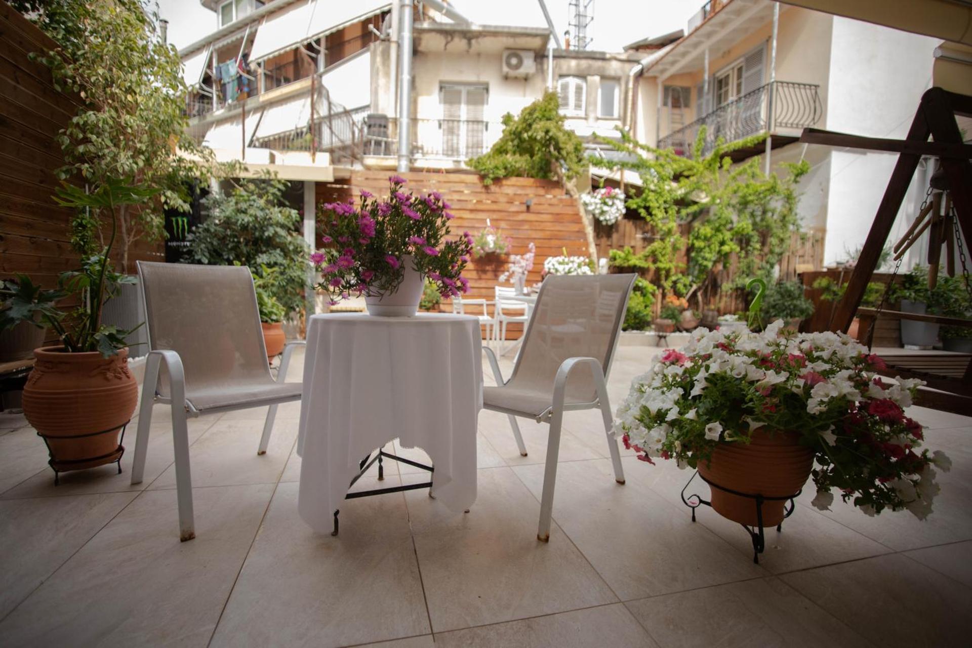 SantaCara City Apartment - Photo 28