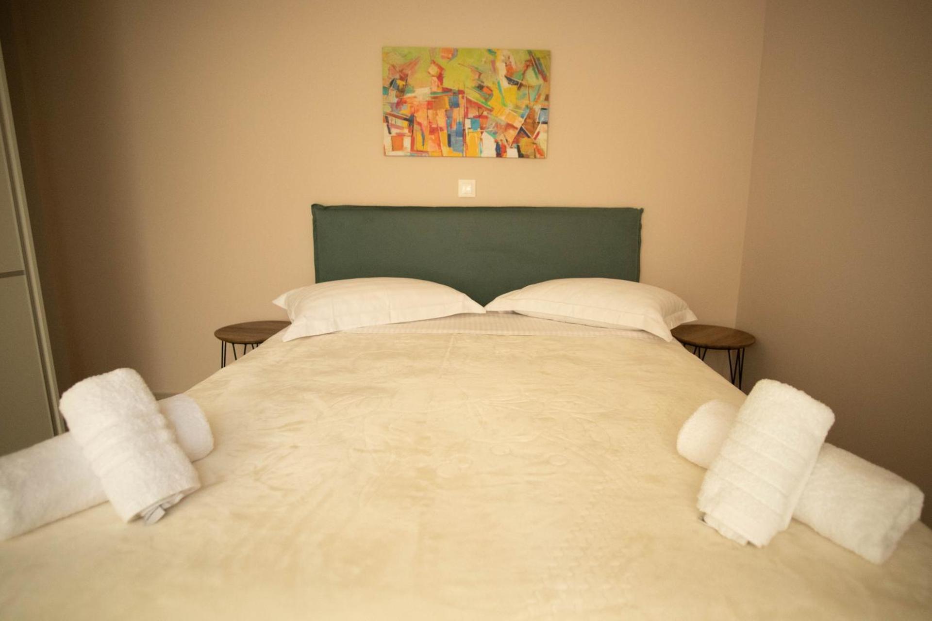 SantaCara City Apartment - Photo 29