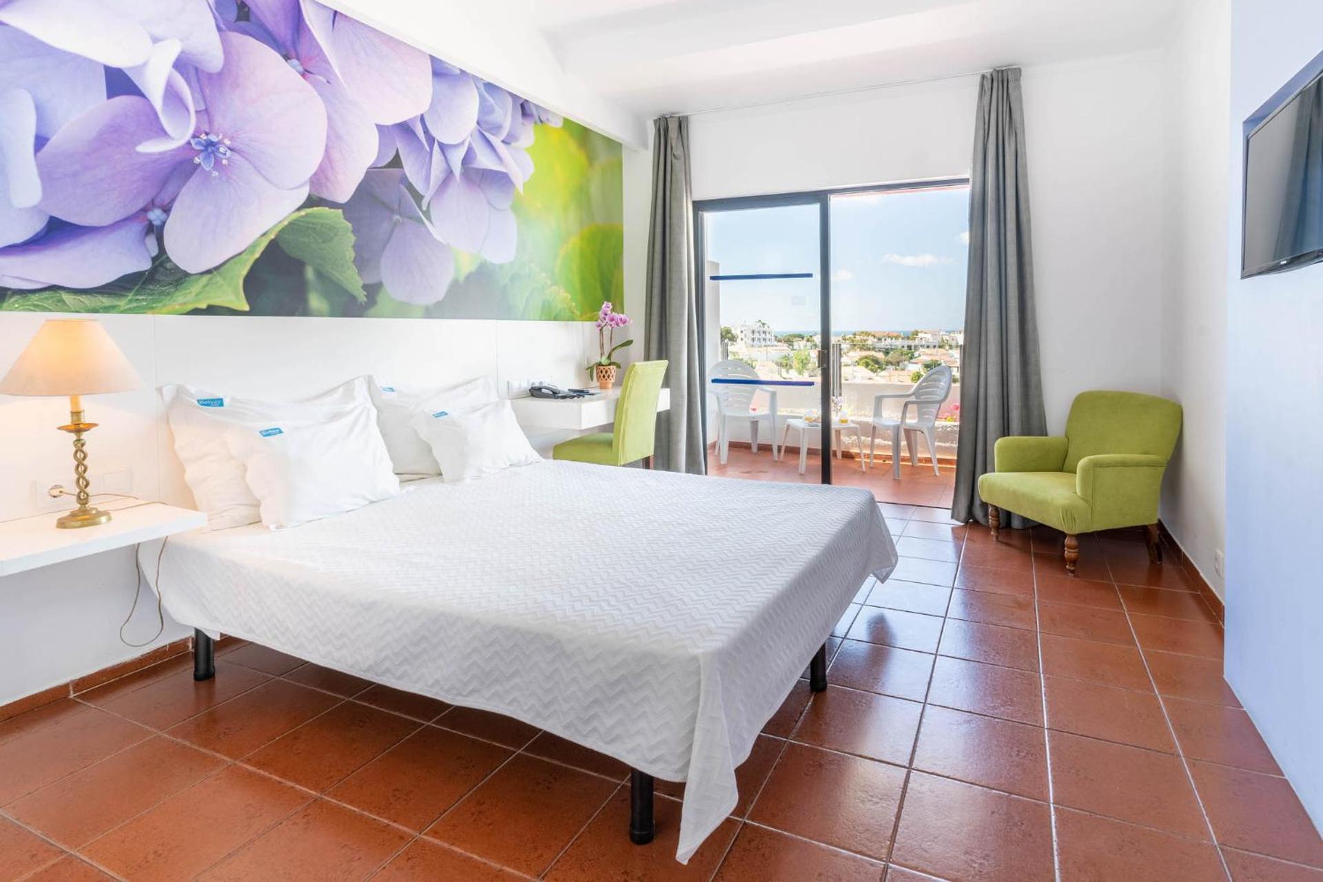 Twin Room with Pool View