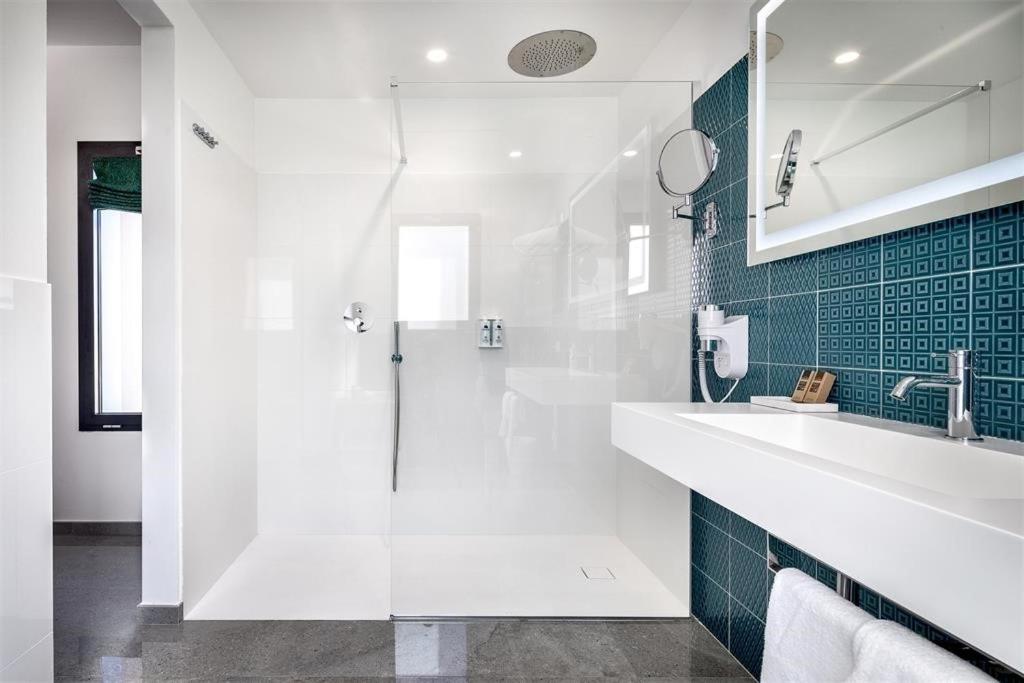 Comfort Double Room with Garden View - Photo 4